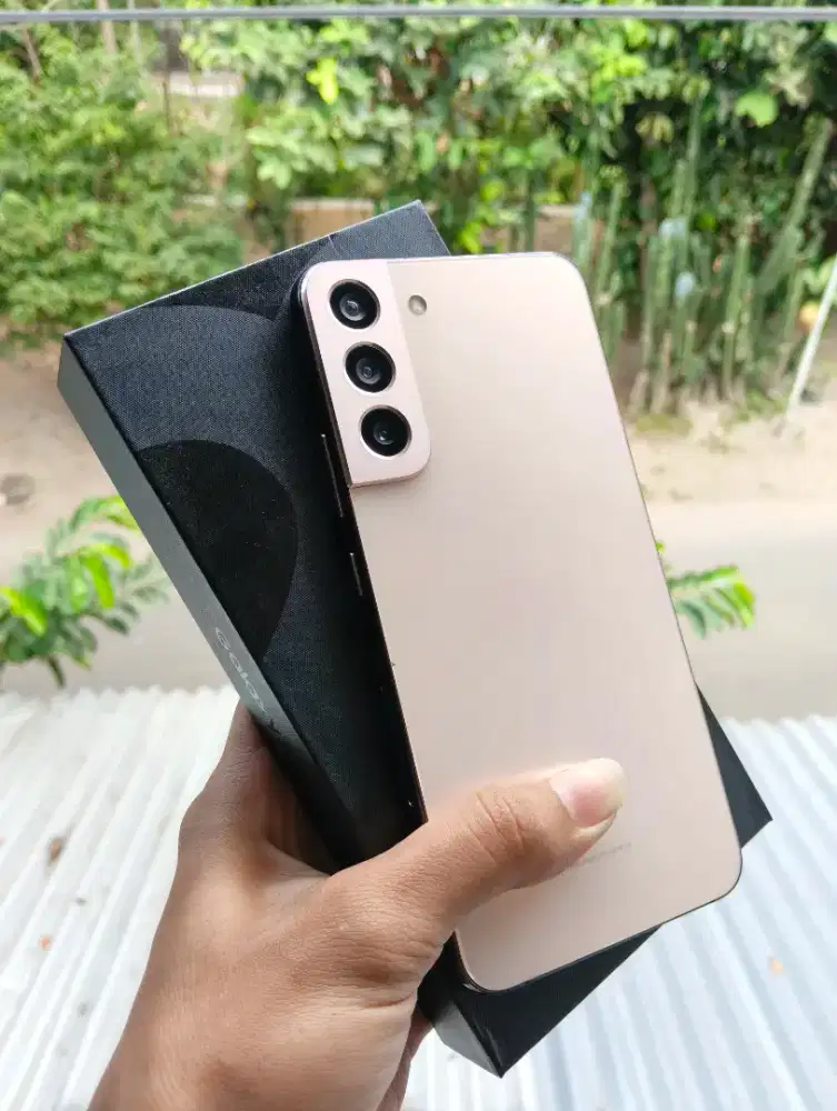 Samsung s22+ 8 128