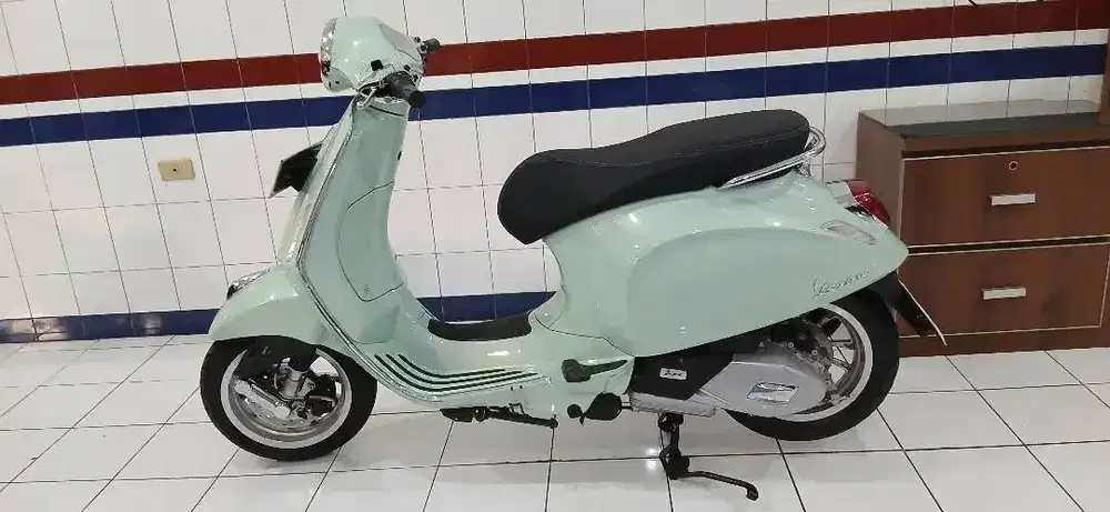 VESPA PRIMAVERA ABS ISTIMEWA SCOOTER MATIC ANTIC TH 2024