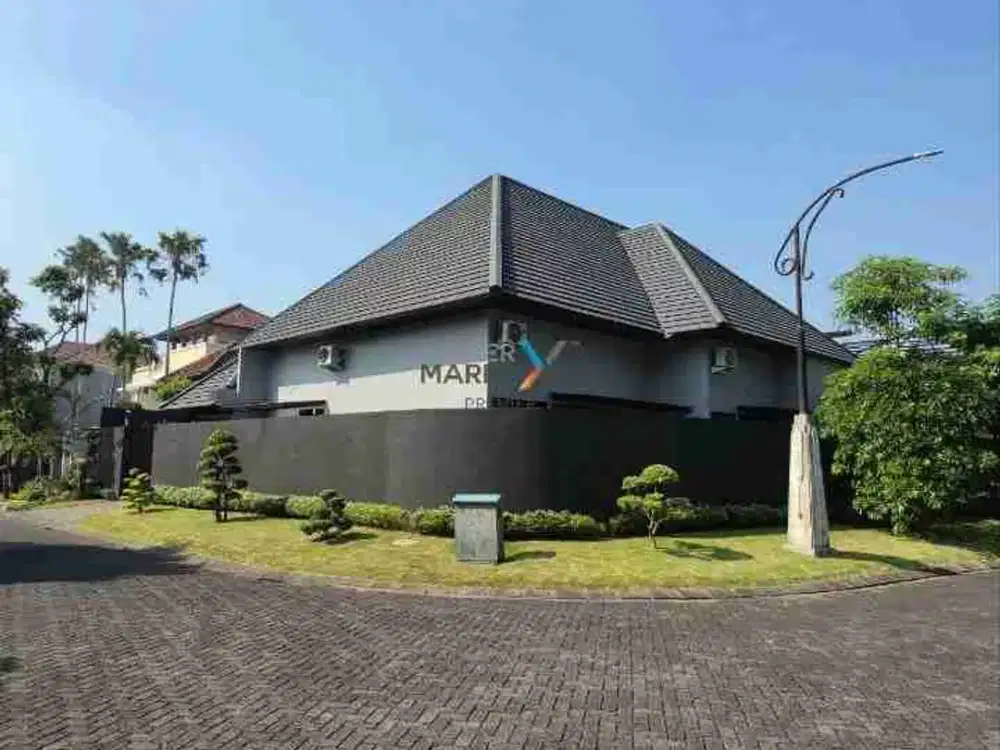DIJUAL RUMAH HOOK FULL FURNISH MEWAH ARAYA GOLF MALANG
