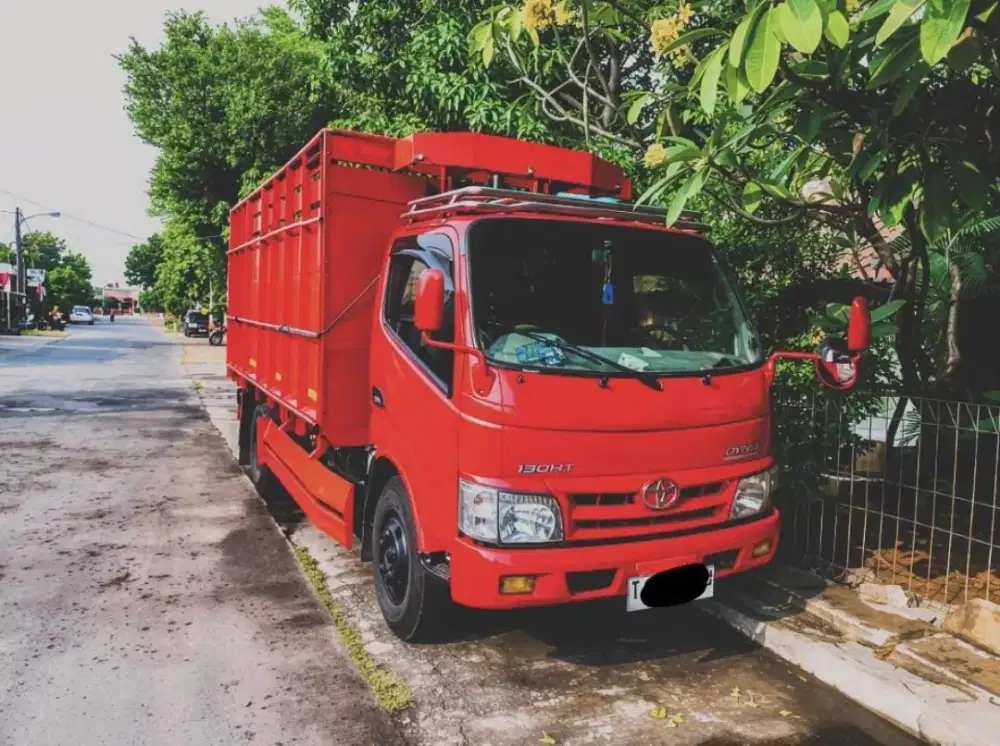 Dijual mobil buat cari uang