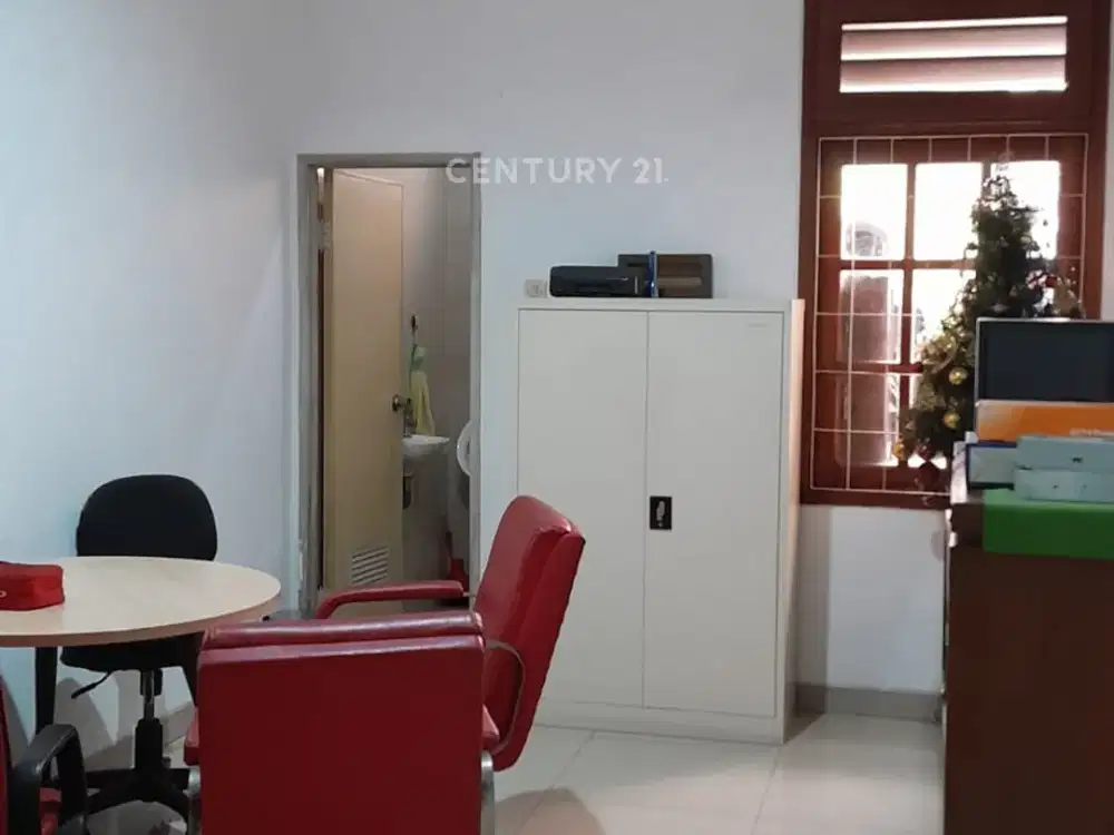 Rumah Tinggal 3 Lantai Dekat Sekolah Di Kelapa Gading S8555