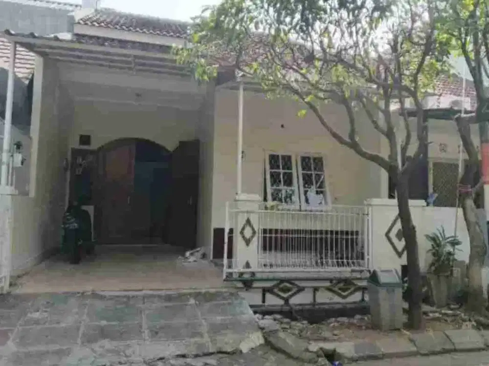 Rumah siap huni murah dijual di Kemang Pratama 3, dekat galaxy