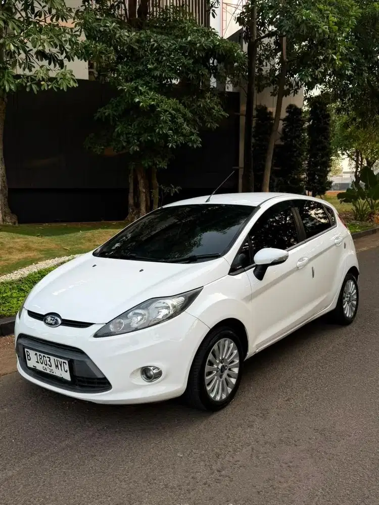 Ford Fiesta 1.4 T 2012