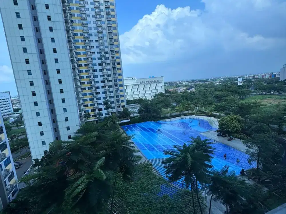 Di Jual Apartemen The SpringLake Summarecon Bekasi  View Kolam Renang