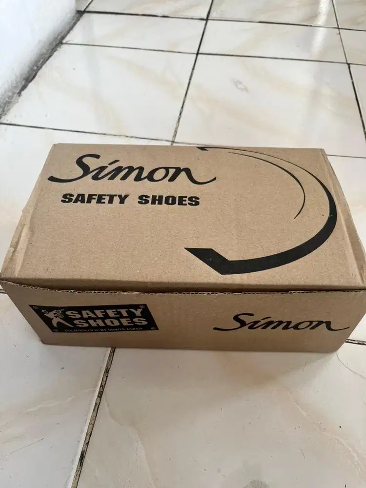 Sepatu safety merk SIMON (size 37)