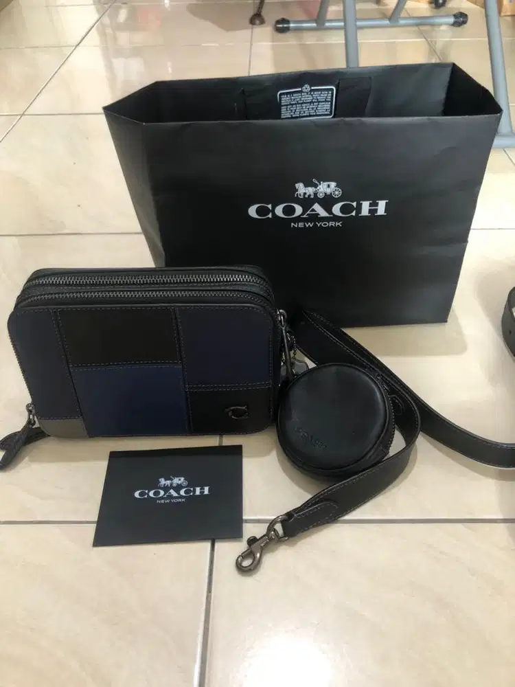Tas Selempang pria Coach