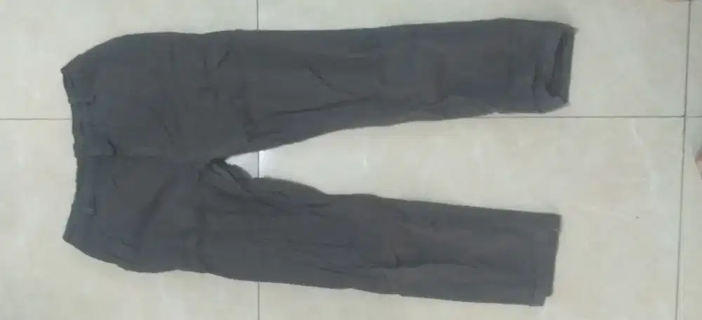 Celana Hitam Bahan