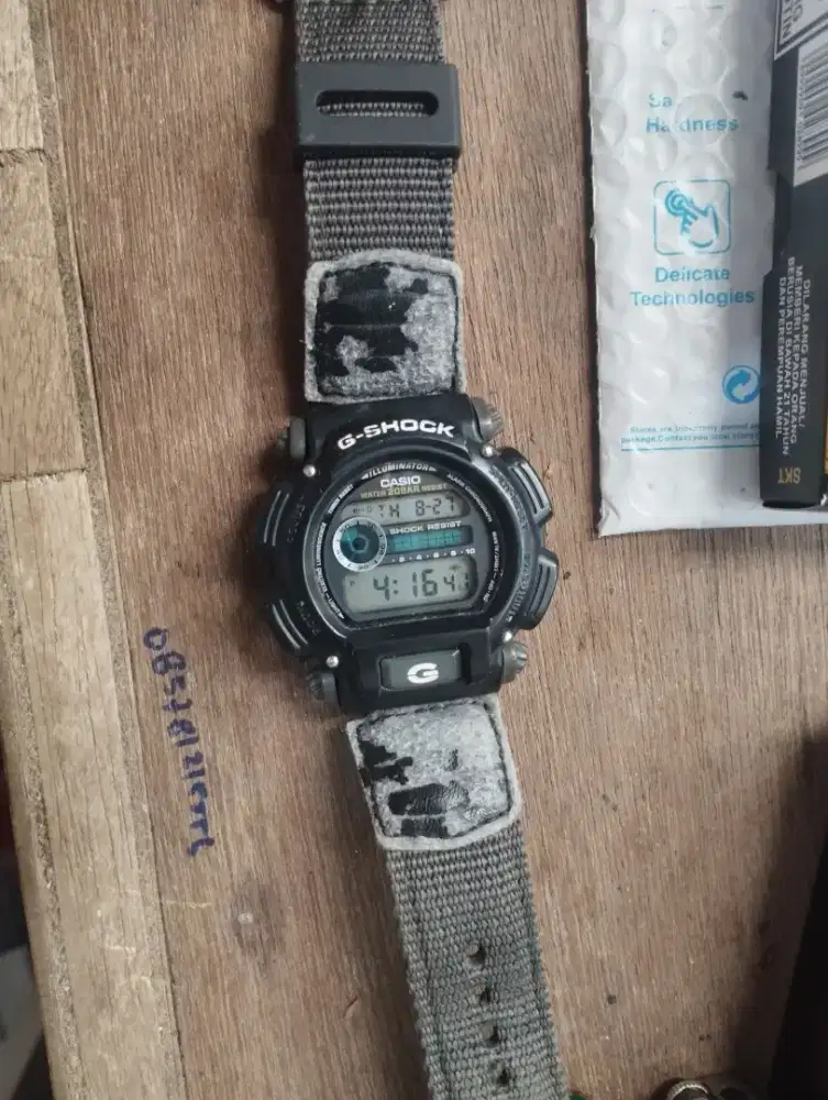 CASIO G-SHOCK DW-9052v