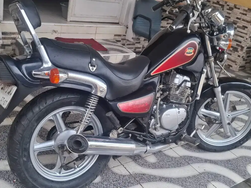 Hyousung 125 cc mini Cruiser