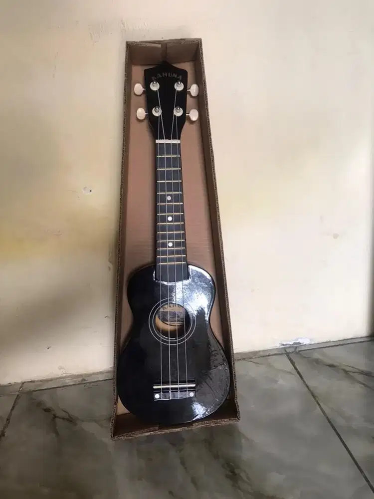 Ukulele kahuna bekas