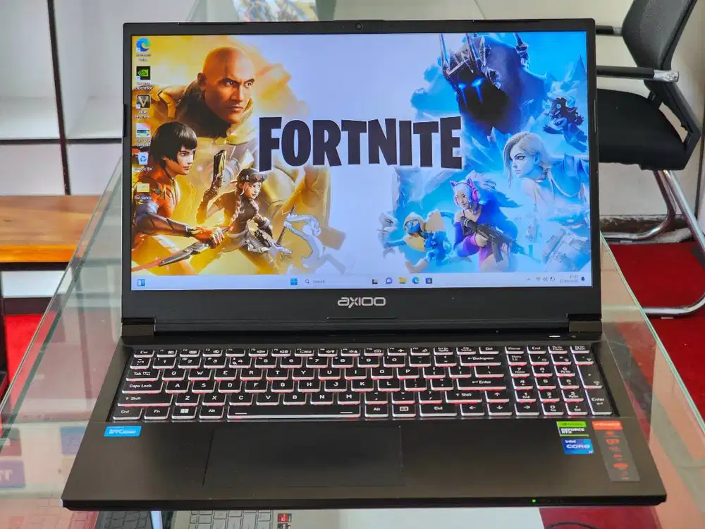 AXIOO Pongo 725 intel Core i7 Gen 12 Ram 16 GB SSD 512 GB Nvidia RTX 2