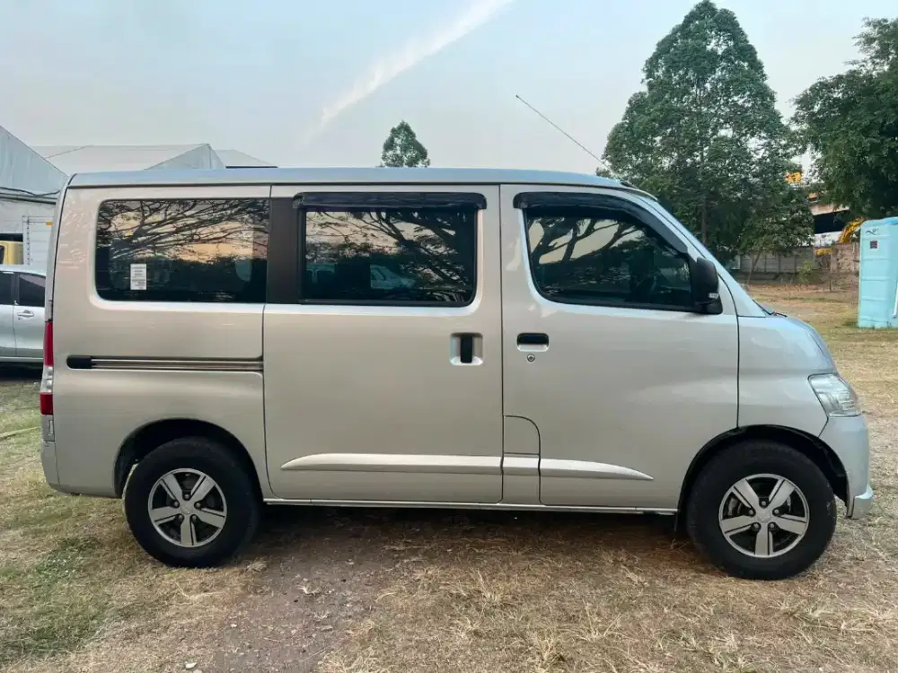Sewa Grandmax Minibus