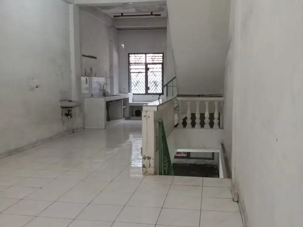Dijual Ruko Jalan Prof H.M Yamin Siap Huni