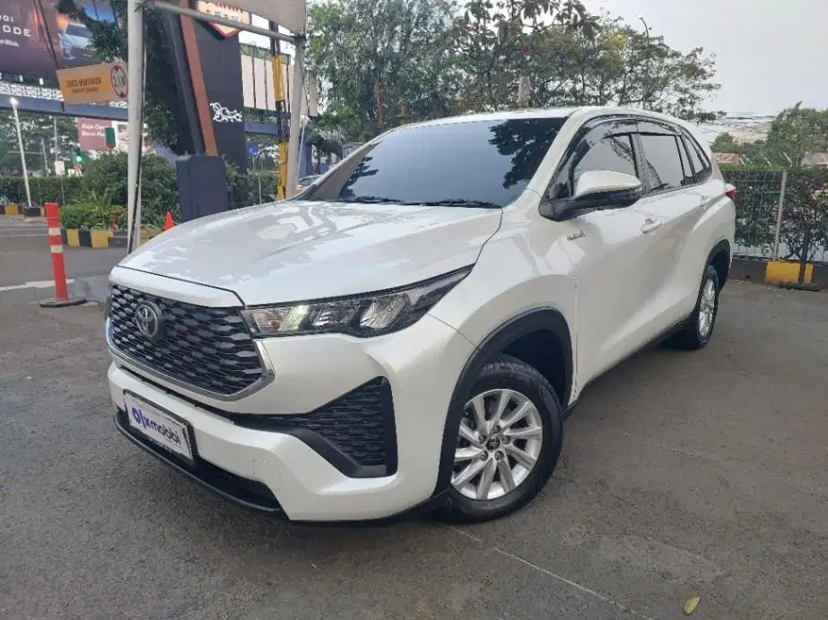 LOW DP Toyota Kijang Innova 2.0 Zenix G HV CVT Hybrid-AT 2023 DKY
