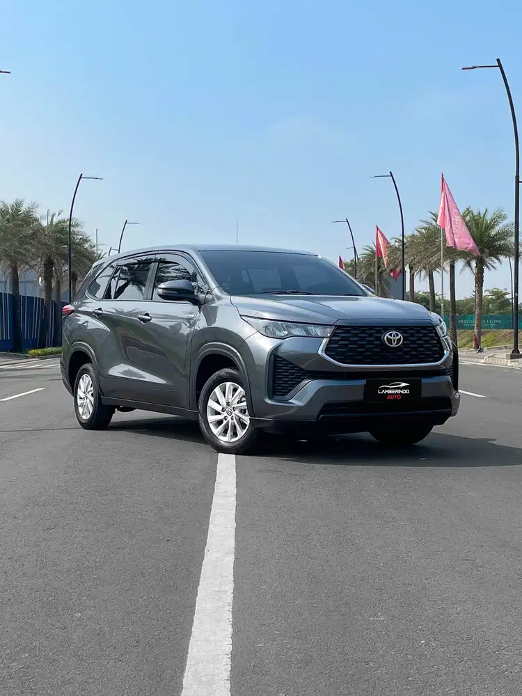 TOYOTA INNOVA ZENIX G 2.0 TURBO HYBRID 2023 LOW ODO