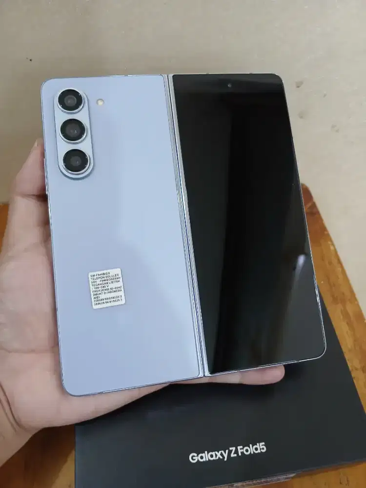 Samsung Z Fold 5 12/512Gb SEIN