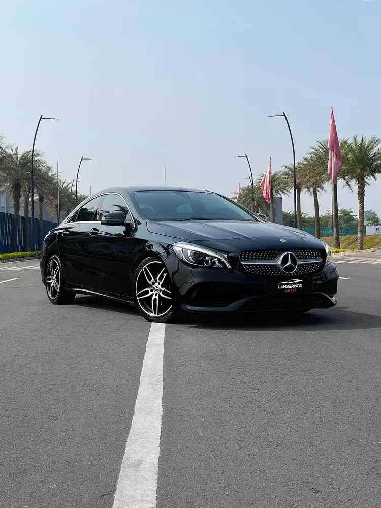 MERCEDES BENZ CLA200 AMG LINE 1.6 TURBO 2019 SUNROOF 2018 LOW ODO