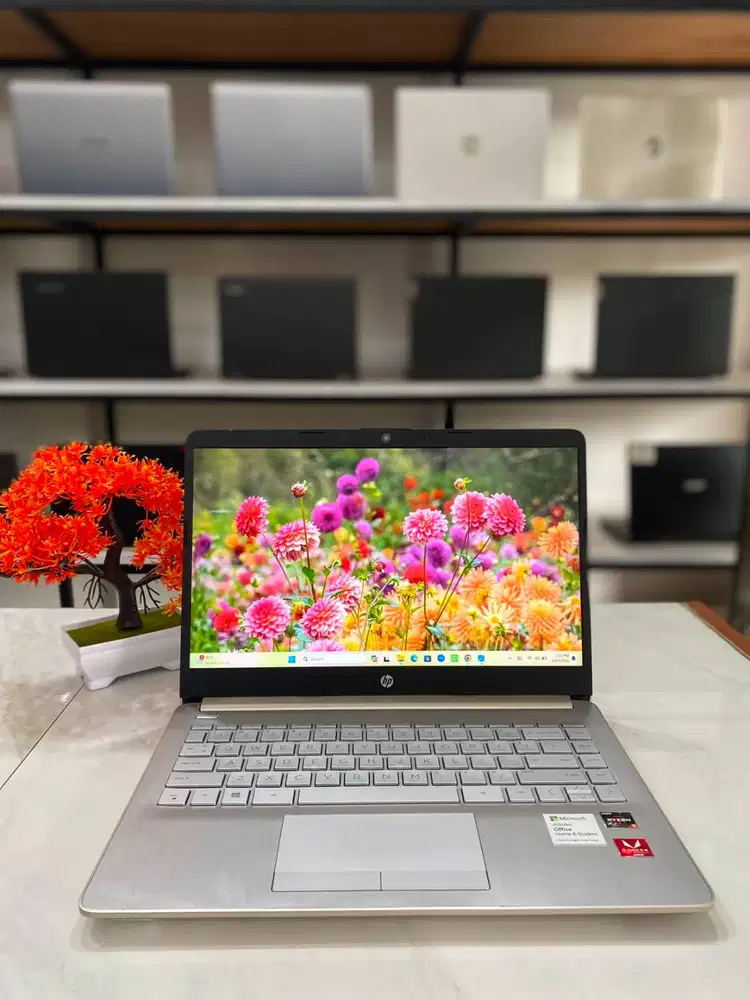 HP 14S-DK0158AU AMD RYZEN 5 3500U WITH RADEON VEGA MOBILE GFX RAM 8 GB