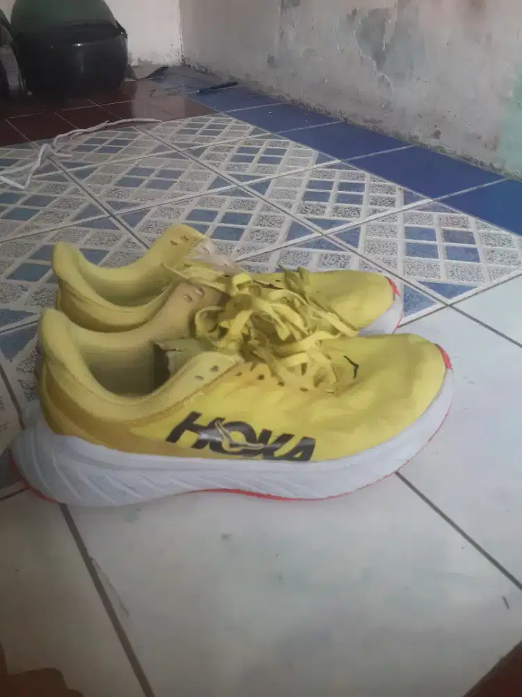 Spatu hoka yg minat wa aja