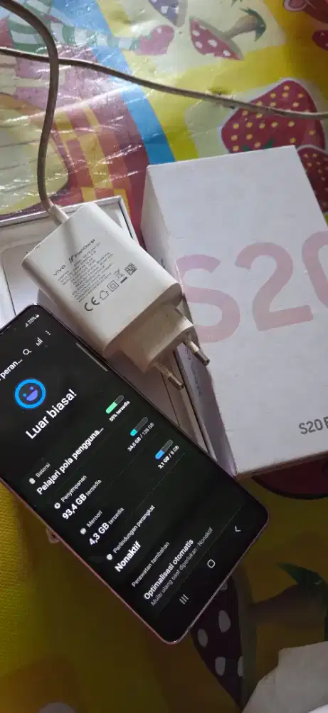 Samsung S20FE 8/128