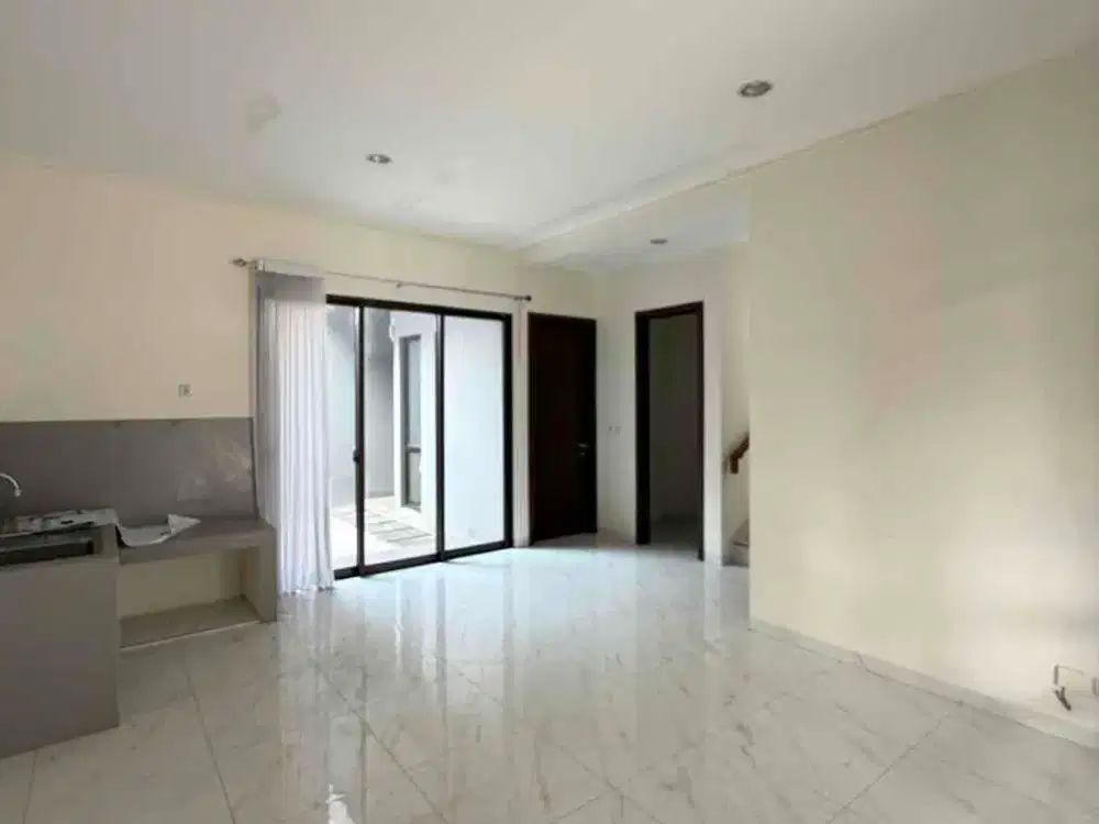 Suvarna Sutera Dakota Rumah 2 Lantai Minimalis Modern 3KT 4 AC Jalan Lebar Butuh Uang