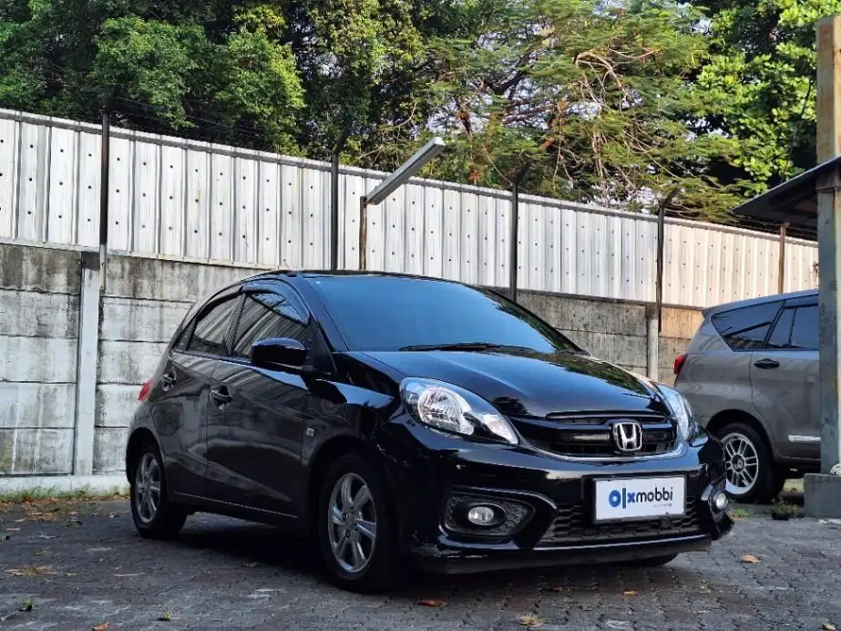 KM Rendah - Honda Brio Satya 1.2 E Bensin-AT 2016