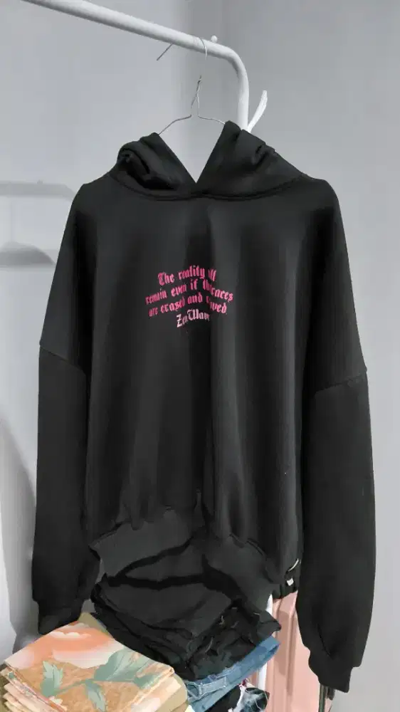 Hoodie Zen (black and pink)