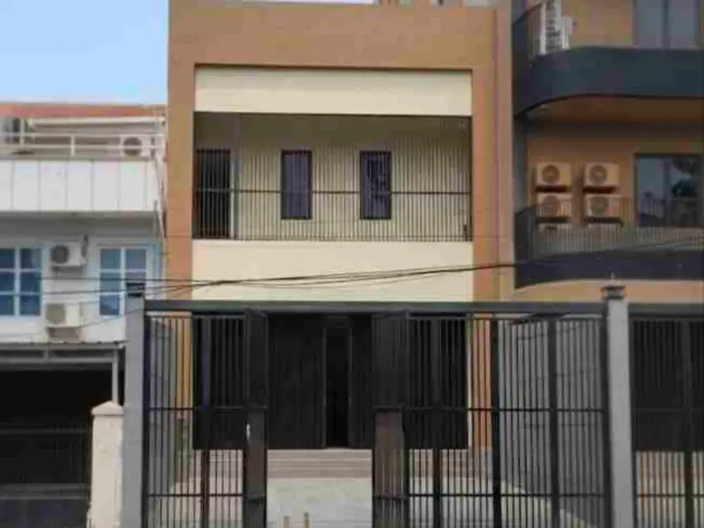 RUKO BARU 3 LANTAI – LOKASI PREMIUM DI JALAN MUWARDI RAYA SIAP DIPAKAI USAHA