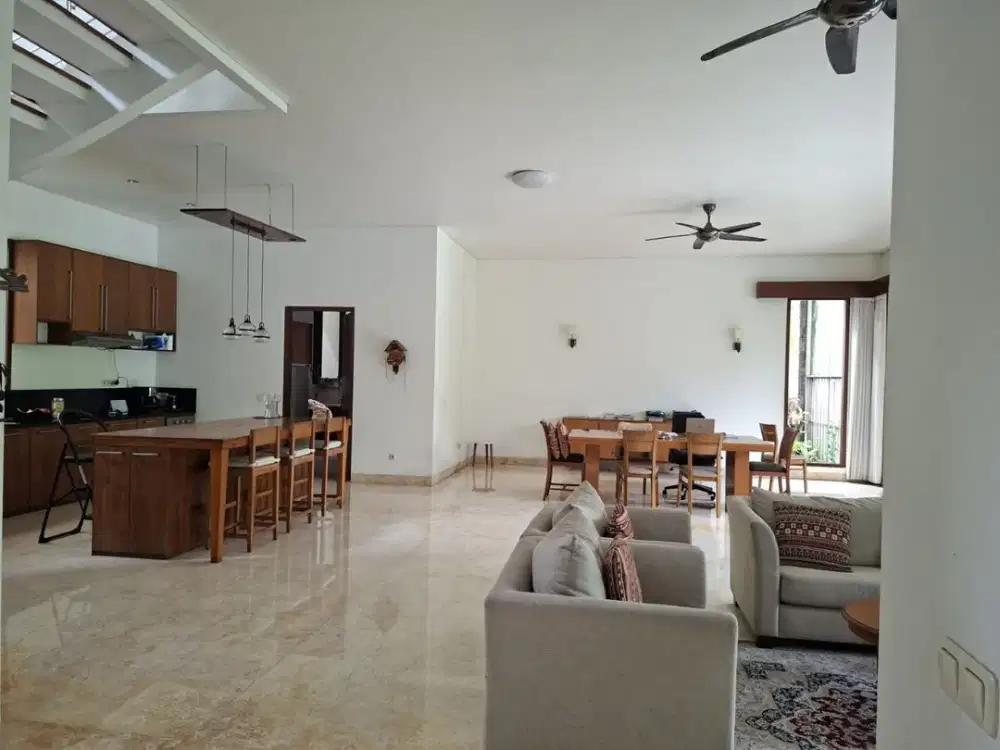 DIJUAL RUMAH HOOK – DELATINOS, THE GREEN BSD