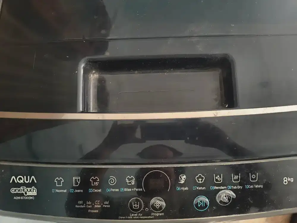 Mesin cuci Aqua uk. 8kg