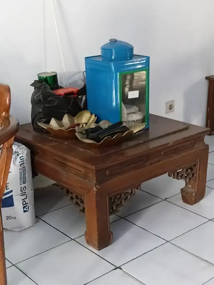 Meja kotak kecil kayu jati