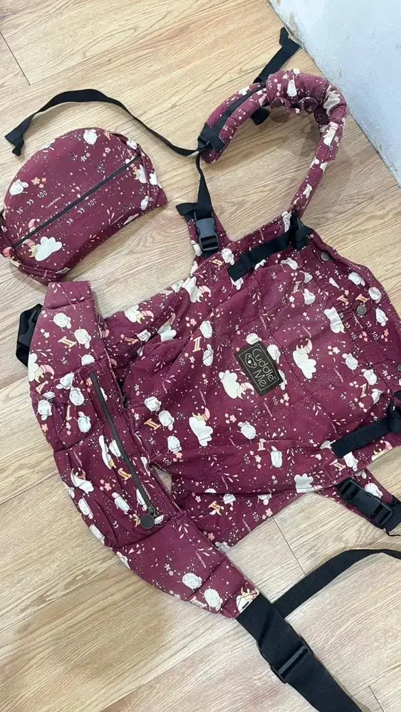 Gendongan bayi cuddle me dan baju baju