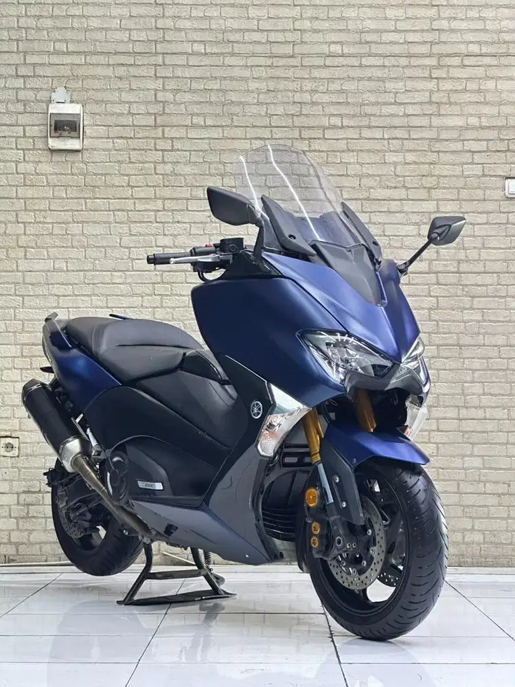 Moge Yamaha T-Max 500 mustika
