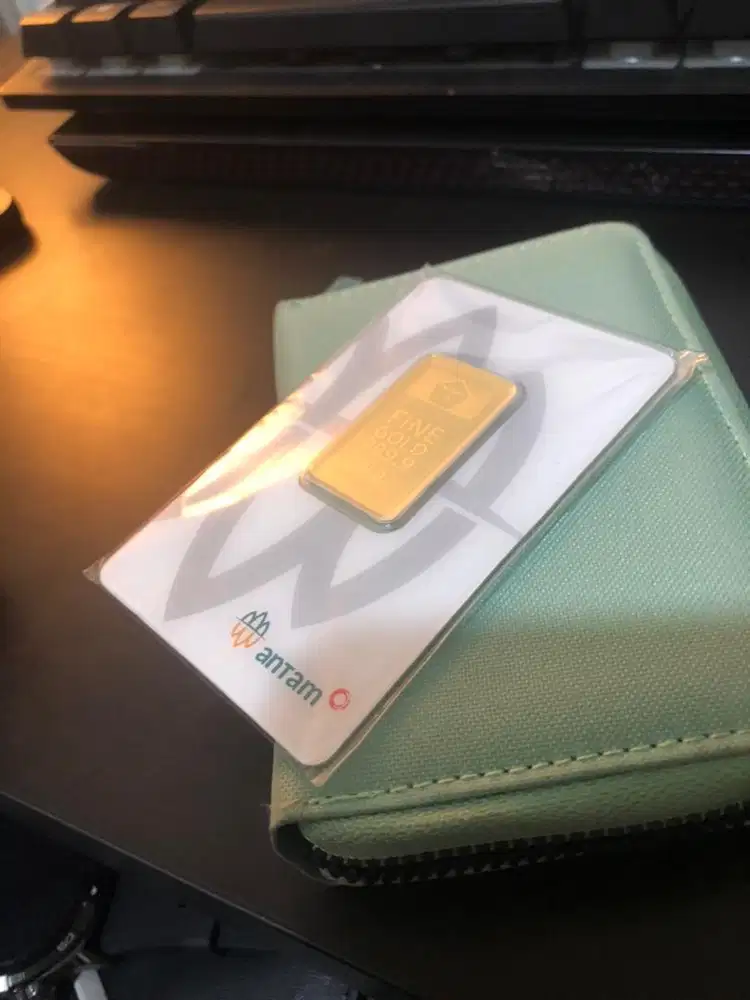 Emas antam 10 gram