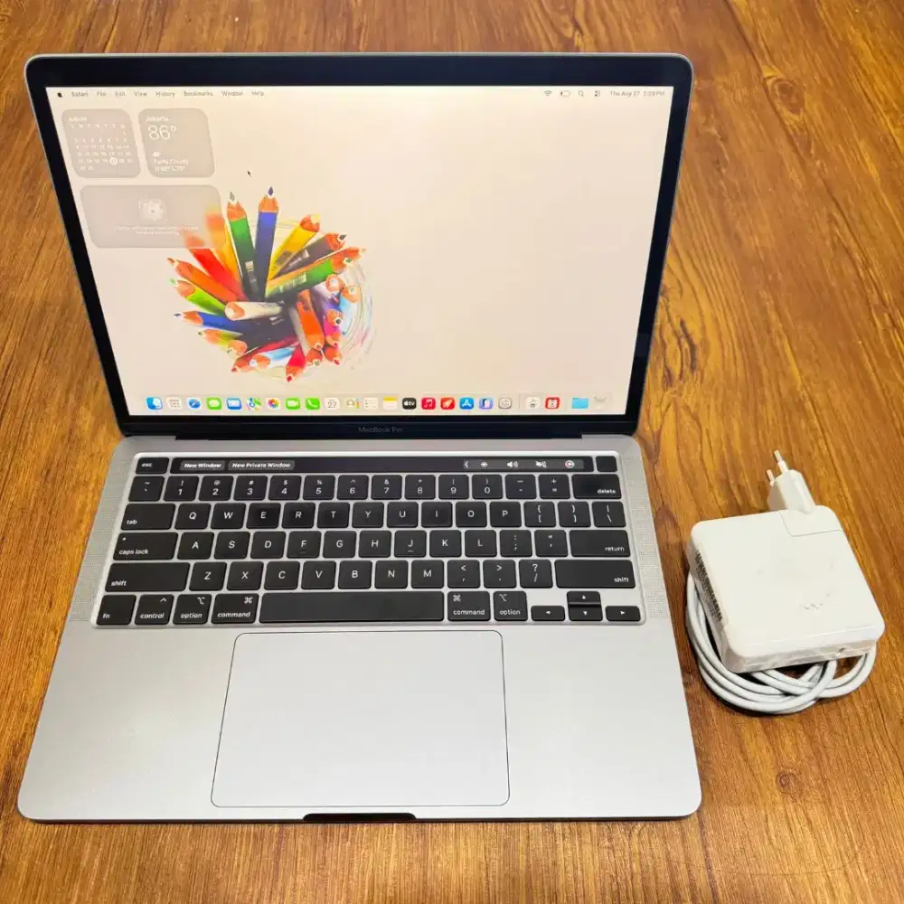 Macbook pro 2020 13 inch core i7 ram 32gb ssd 1tb siap pakai bisa cod