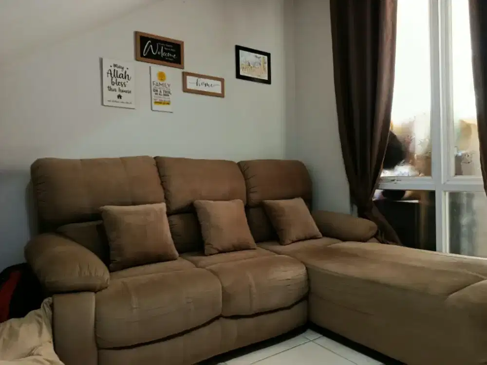 Dijual murah 1 set 3 seater sofa minimalis L