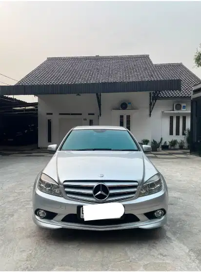 Mercedes C200 W204 2009 AT – Plat B Jaksel