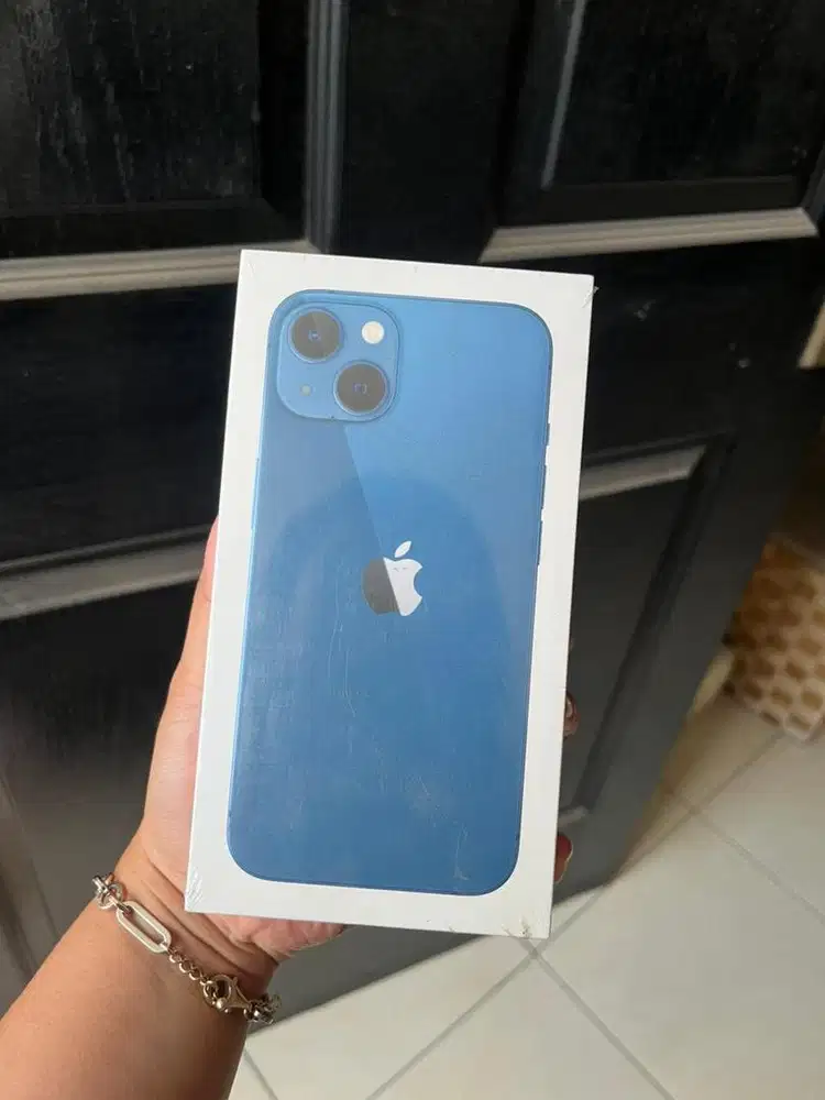 WTS!!! IPHONE 13 256 iboxx