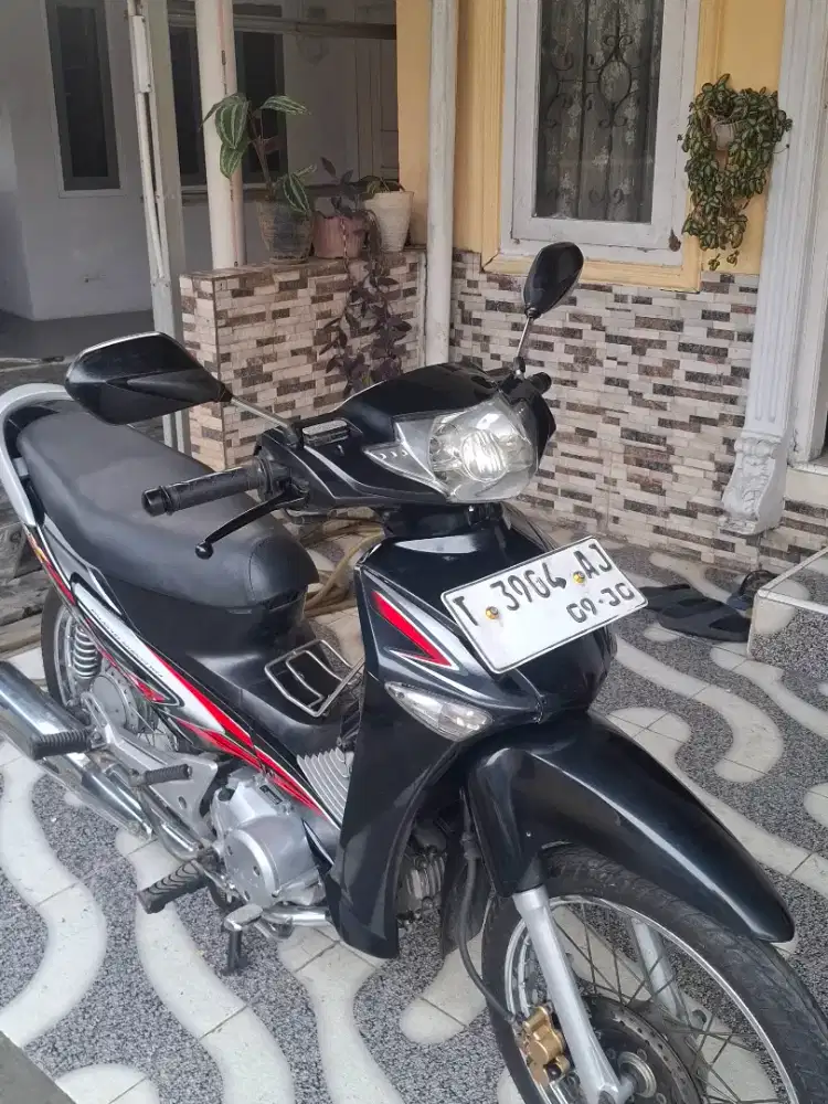 Honda Suora X 125 plat T