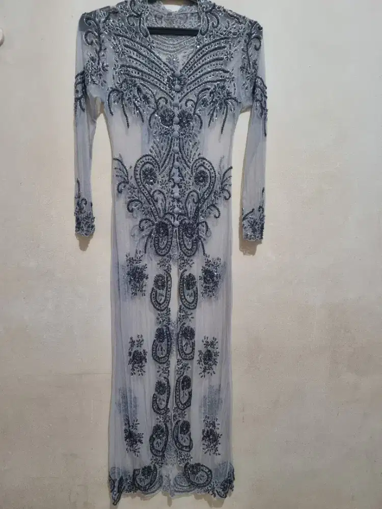 Set kebaya akad nikah silver