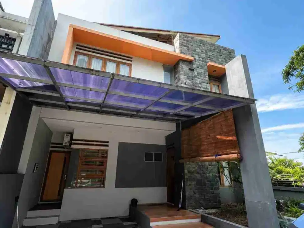 DIJUAL – Rumah 2 Lantai Full Furnished View Lembah Dago