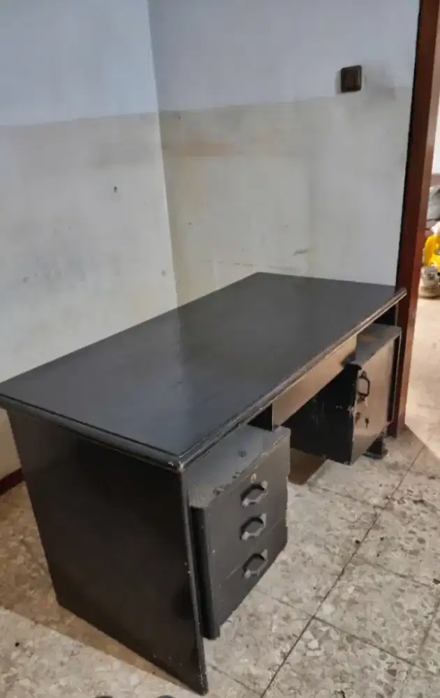 Meja Kerja / Meja Kantor Kayu + Kaca Tempered 140x70x76 cm