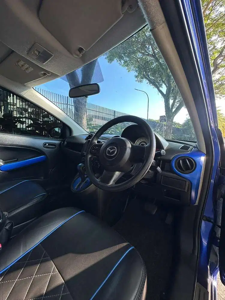 Mazda 2 2011 Bensin
