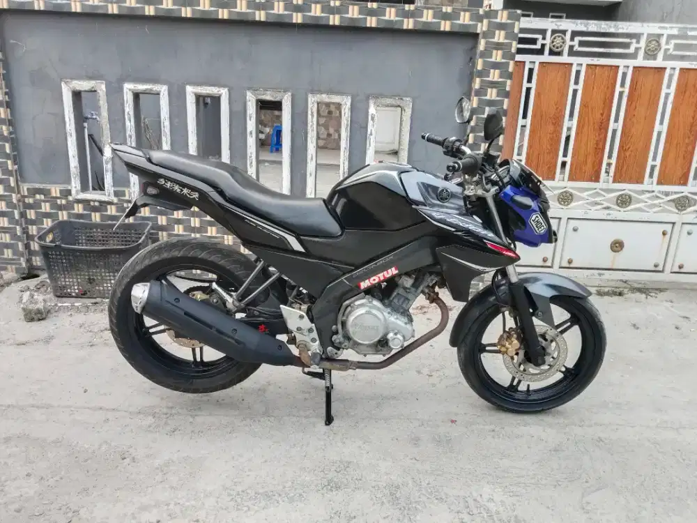 Yamaha Vixion KS 150cc thn 2014 pajak hidup plat 2029 siap pakai