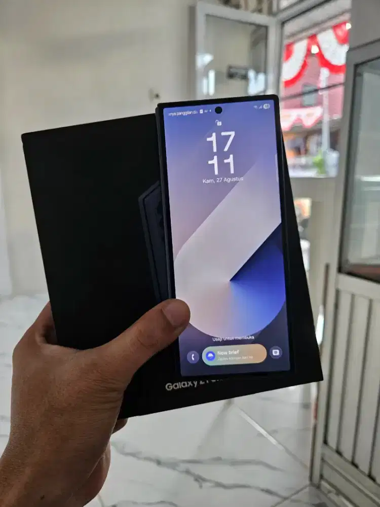 SAMSUNG Z FOLD 6 256GB NAVY RESMI EX SEIN (-layar dalam saja)