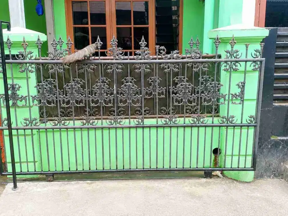 dijual rumah 3 kamar, dalam komplek. Pekayon, Bekasi