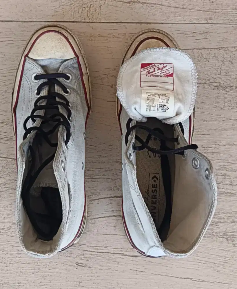 Sepatu converse