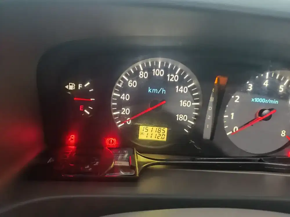 Nissan serena hws autech 2011 putih lengkap hidup komplit
