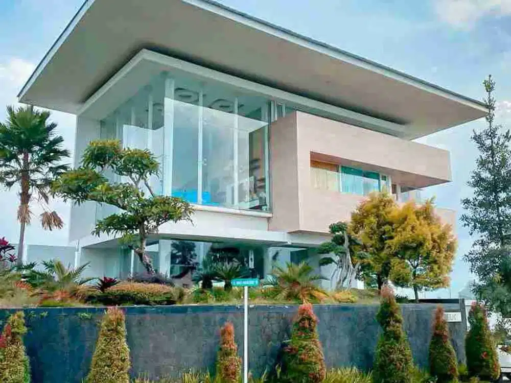 Dijual Rumah Mewah Dago Resort Dago pakar 4 Lantai Siap Huni