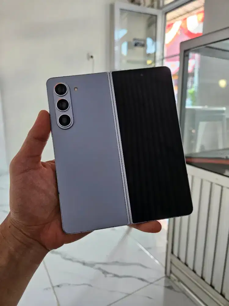 SAMSUNG Z FOLD 5 256 GB ICY BLUE EX.SEIN (-minus layar dalam aja)